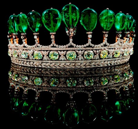 Katharina Henckel von Donnersmarck hercegnő smaragd és gyémánt tiarája