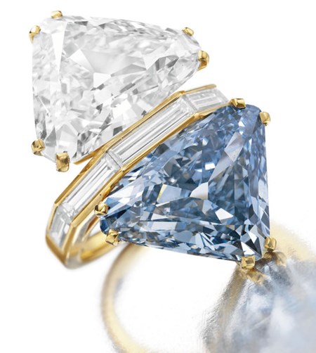 Bulgari kék gyémánt gyűrű