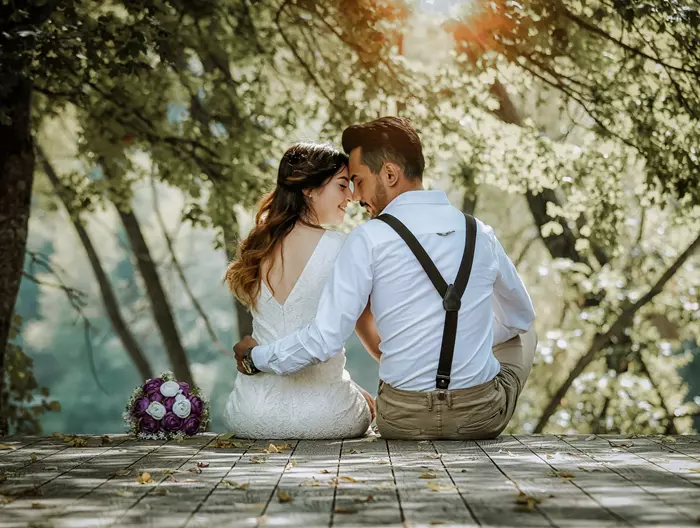 Friss, boldog hzasok