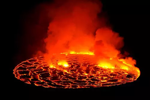 A Nyiragongo vulk�n l�vatava, Virunga Nemzeti Park