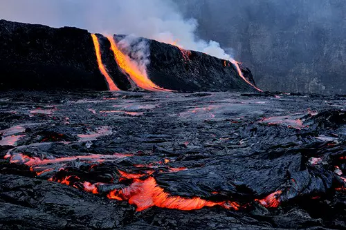 A Nyiragongo vulk�n l�vatava, Virunga Nemzeti Park