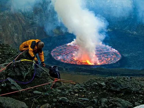 A Nyiragongo vulk�n l�vatava, Virunga Nemzeti Park