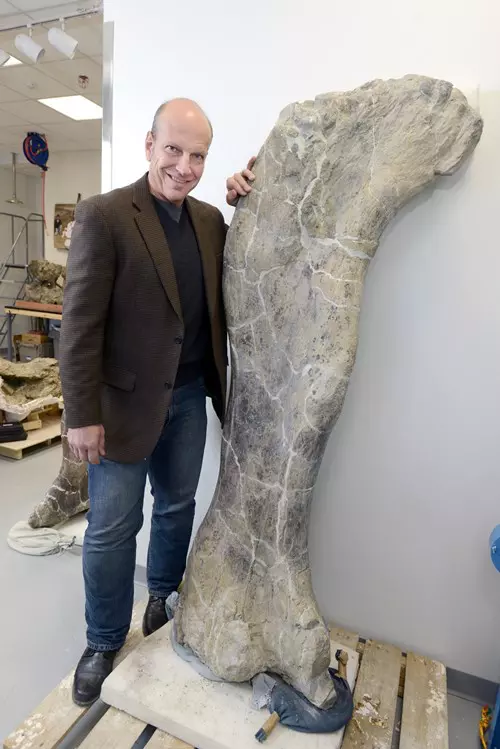 Dr. Kenneth Lacovara