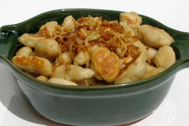 Hagyomnyos, pirtott hagyms gcseji ddlle