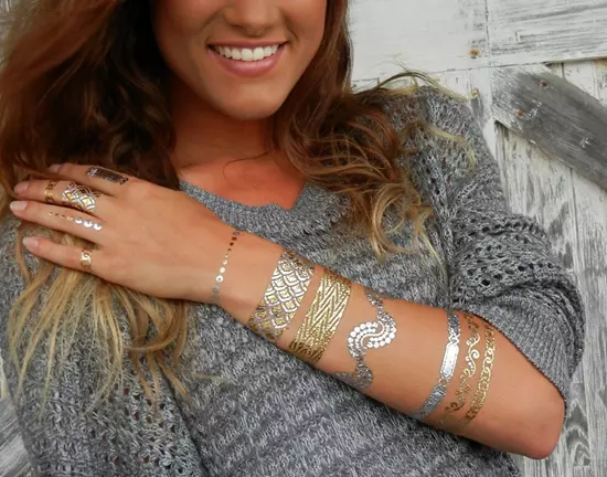 Arany �s ez�st tetov�l�s �kszerk�nt